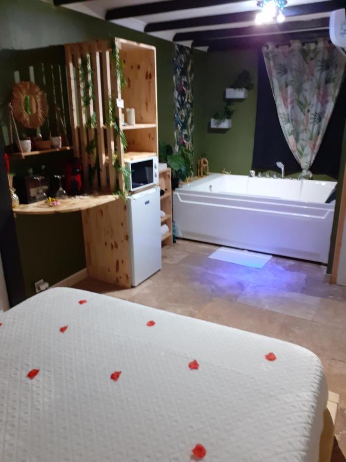 La Chambre Des Songes Saze  Exteriör bild